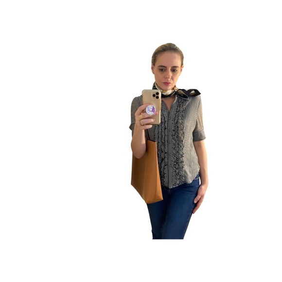 Anne Klein pinstripe blouse with ruffle detail - Picture 4 of 4